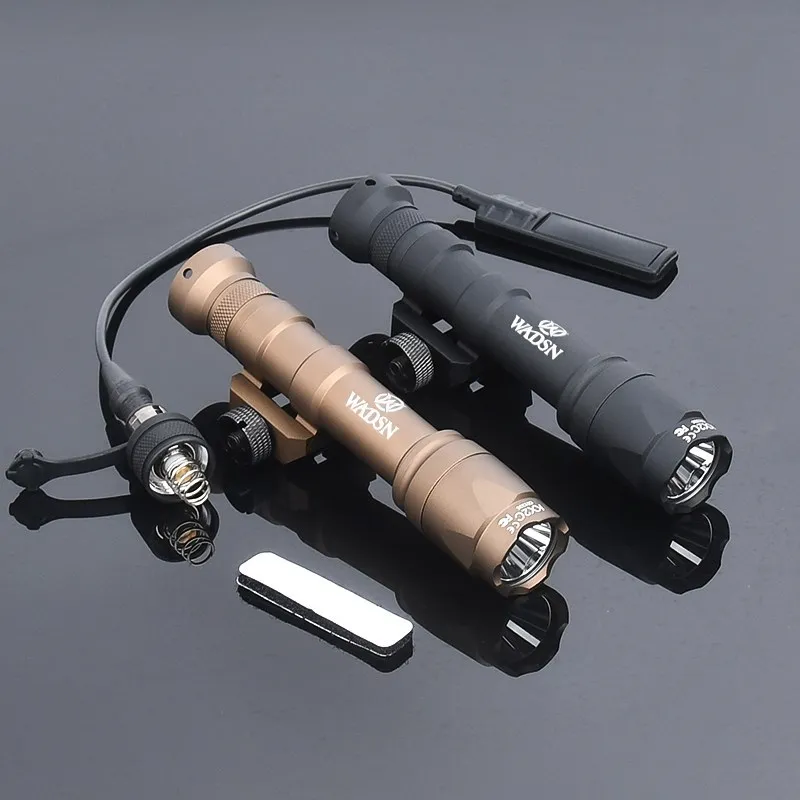 WADSN M300 M600 M300A M600C 전술 손전등 400lm/600lm 흰색 LED 라이트 핏 20mm 레일 사냥 무기 Airsoft 액세서리