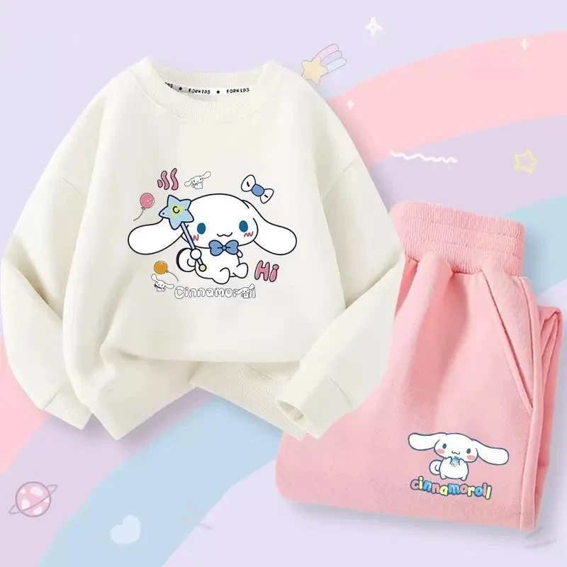 산리오 시나모롤 어린이 운동복 귀여운 애니메이션 용수철, 가을 캐주얼 맨투맨 후드 바지, 귀여운 소녀 의류, 2 개 세트 title=산리오 시나모롤 어린이 운동복 귀여운 애니메이션 용수철, 가을 캐주얼 맨투맨 후드 바지, 귀여운 소녀 의류, 2 개 세트 