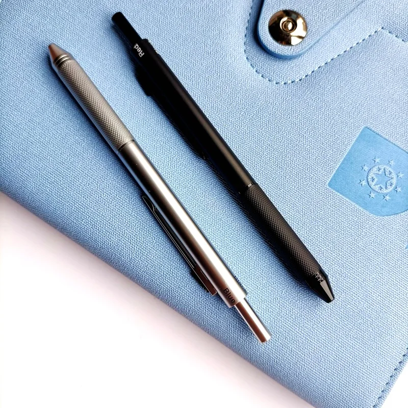 고급 금속 여러 가지 빛깔의 볼펜, 4 In 1 볼펜, 0.7mm 검정 및 파랑 빨강 리필 및 연필심, 학교 필기구