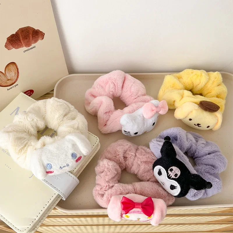 산리오 플러시 스크런치 애니메이션 액세서리, 헬로키티 멜로디 쿠로미 헤어 클립, 편안한 머리띠 헤어피스, 좋은 탄성 장식 title=산리오 플러시 스크런치 애니메이션 액세서리, 헬로키티 멜로디 쿠로미 헤어 클립, 편안한 머리띠 헤어피스, 좋은 탄성 장식 