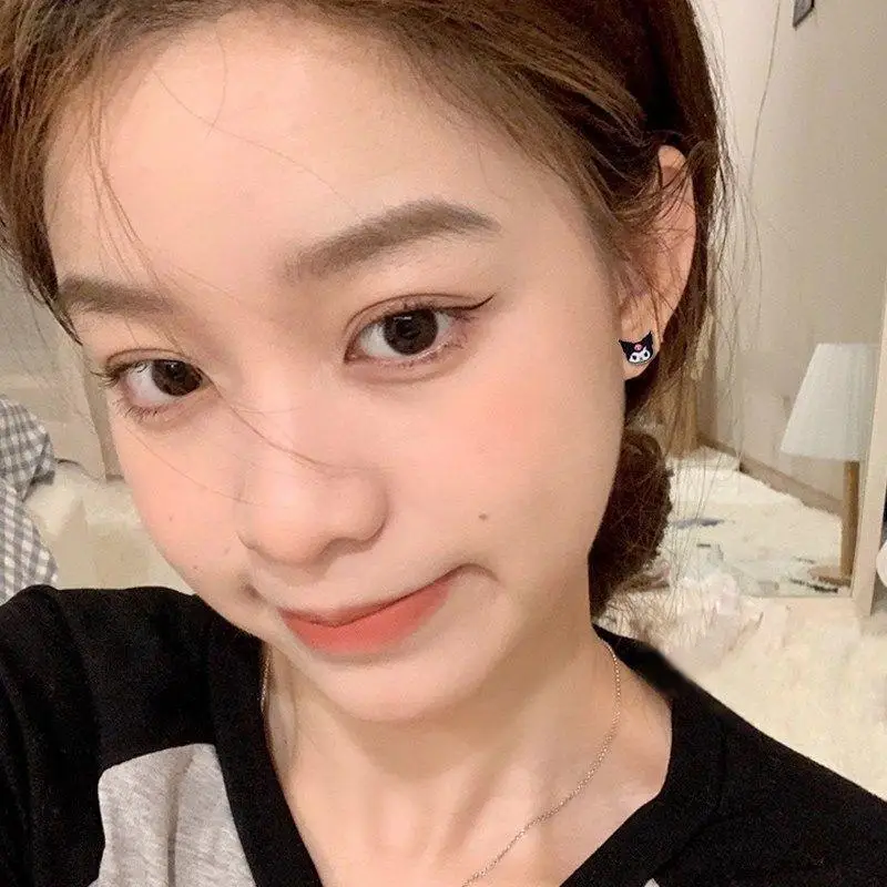 산리오 이어 스터드 귀여운 쿠로미, 귀여운 아름다움, S925 실버 바늘 패션, 저자극성 쥬얼리, 심플 귀걸이, 소녀 선물