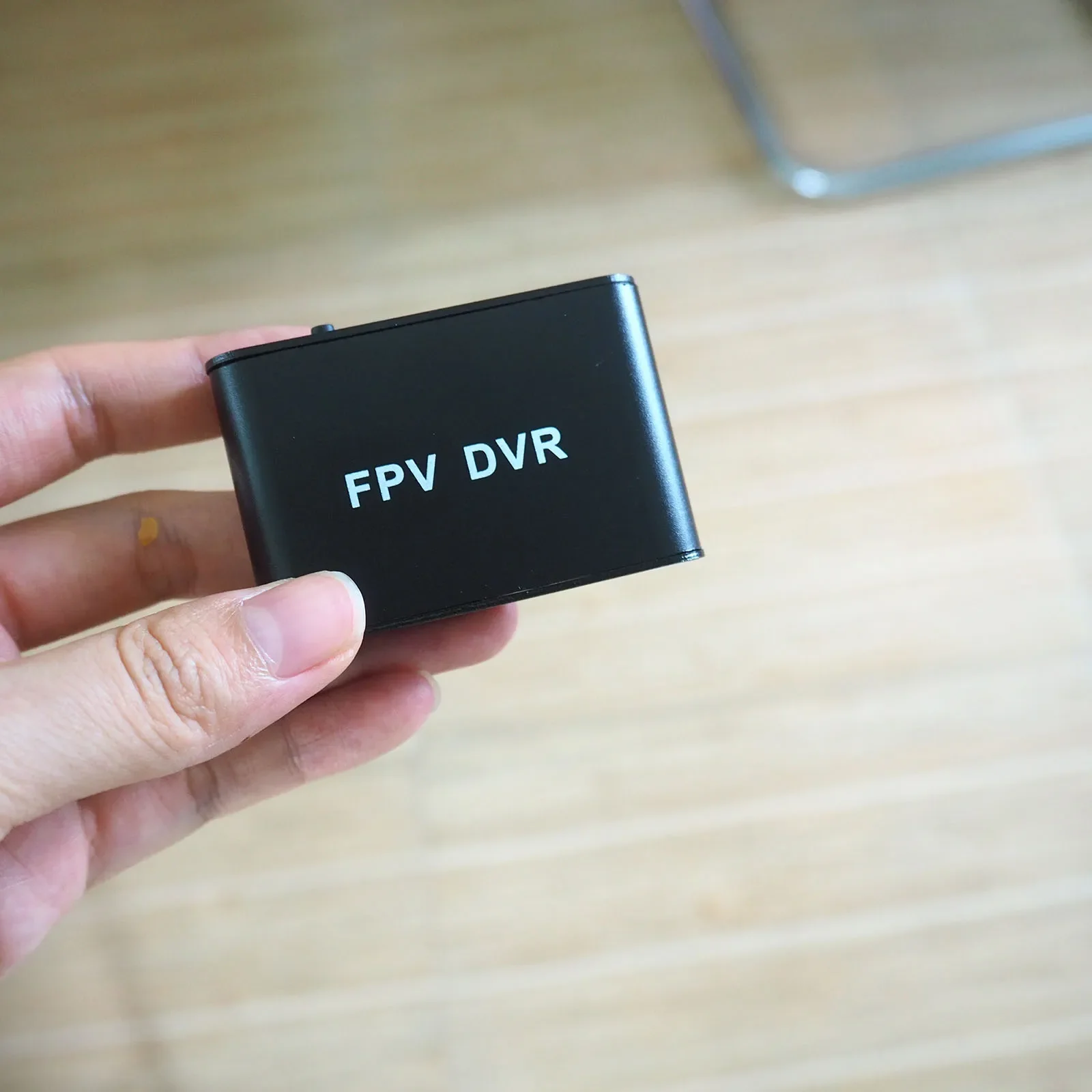 5V-15V HD FPV DVR 미니 비디오 레코더 아날로그 카메라에 대 한 작은 모바일 DVR 10g 슈퍼 라이트 title=5V-15V HD FPV DVR 미니 비디오 레코더 아날로그 카메라에 대 한 작은 모바일 DVR 10g 슈퍼 라이트 