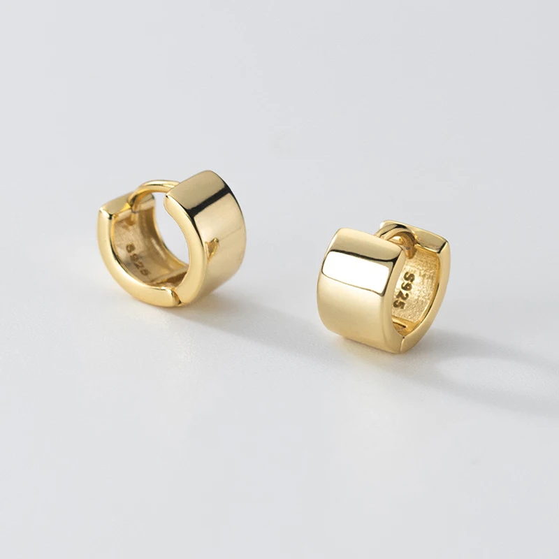 INZATT 여성용 리얼 925 스털링 실버, 5mm 넓은 표면 후프 귀걸이, 클래식 파인 주얼리, 미니멀리스트 액세서리