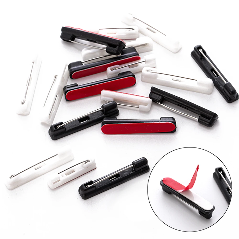 DIY 쥬얼리 제작용 접착 백킹이 있는 빈 베이스, 이름 태그 배지 교체 액세서리, 안전 브로치 핀 바, 50 개/로트 title=DIY 쥬얼리 제작용 접착 백킹이 있는 빈 베이스, 이름 태그 배지 교체 액세서리, 안전 브로치 핀 바, 50 개/로트