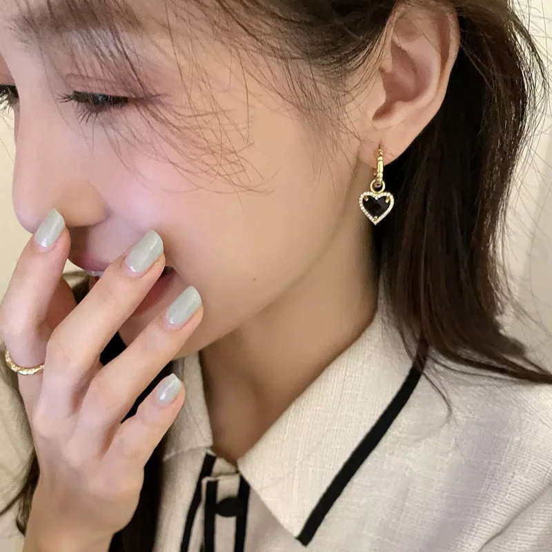 LIVVY 패션 블랙 러브 하트 지르콘 드롭 귀걸이, 여성 커플용, 창의적인 우아한 홀리데이 파티 쥬얼리 액세서리