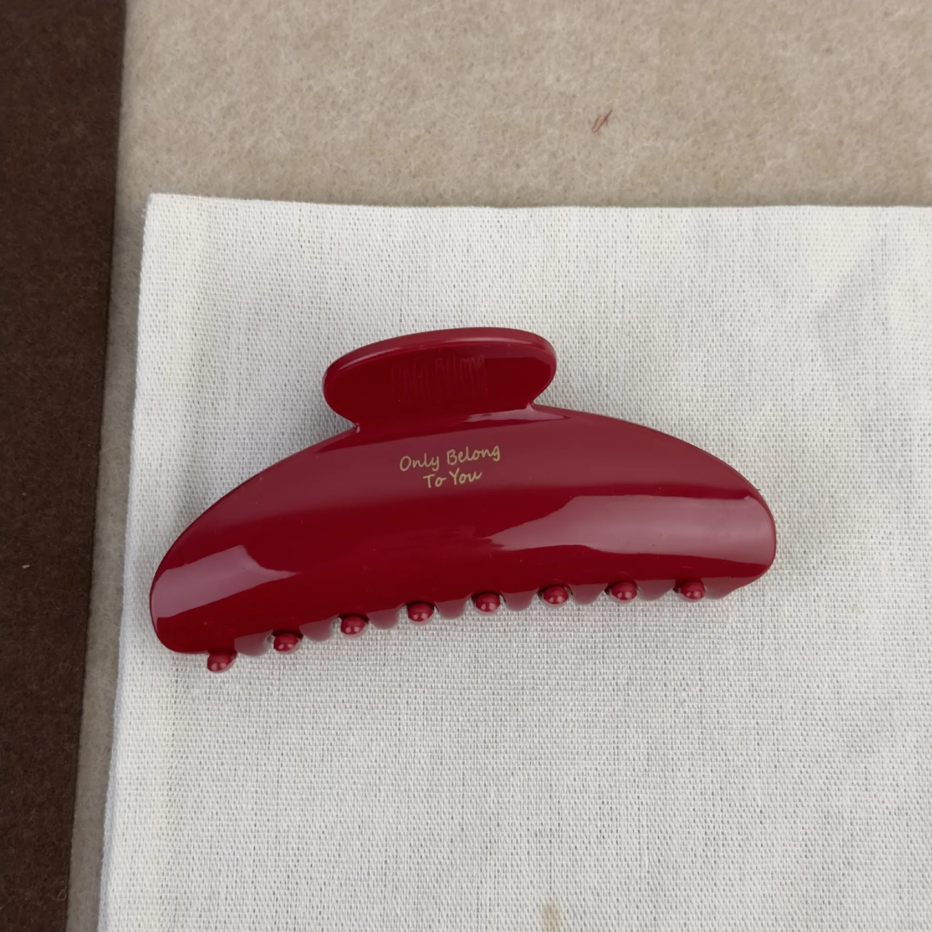 프렌치 레드 컬렉션! 대형 그립 문자 골드 라벨 뒷 머리 Updo 상어 클립 헤어 액세서리 모자를 쓰고 있죠 머리핀 머리 발톱