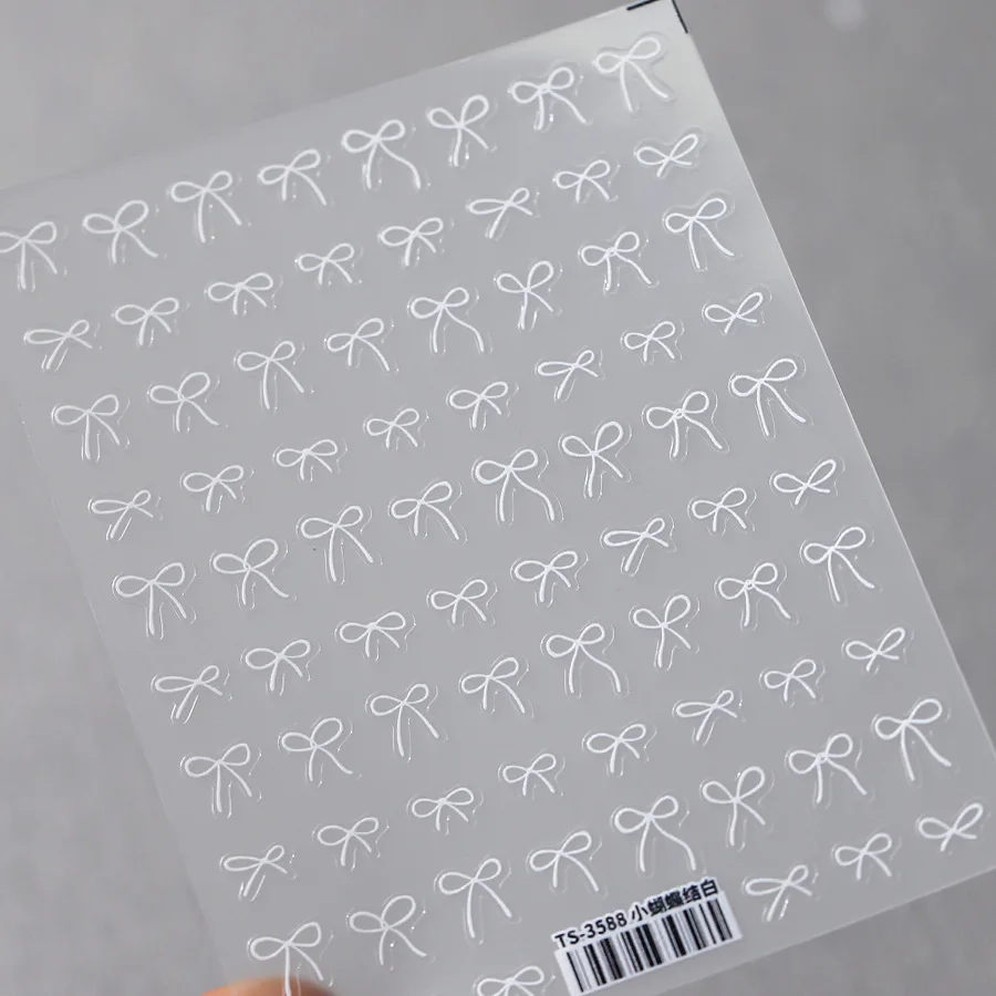 사랑스러운 골드 실버 블랙 화이트 라인 Bowknot 3D 자기 접착제 네일 아트 장식 스티커 리본 귀여운 매니큐어 데칼 도매