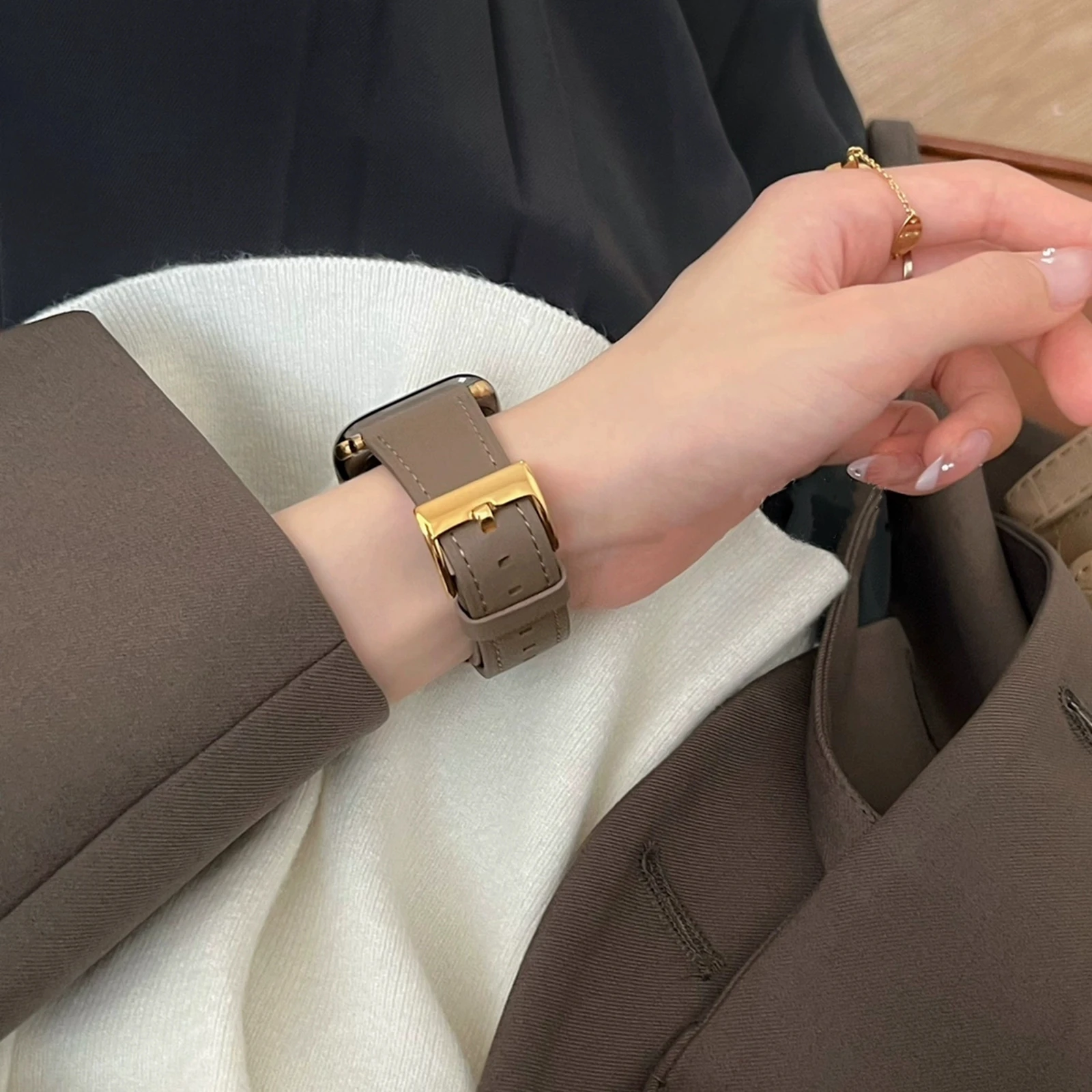 여성용 Apple Watch 밴드 용 가죽 루프 스포츠 Correa 38mm 40mm 41mm 42mm 44mm 45mm 46mm 49mm, IWatch 용 스트랩