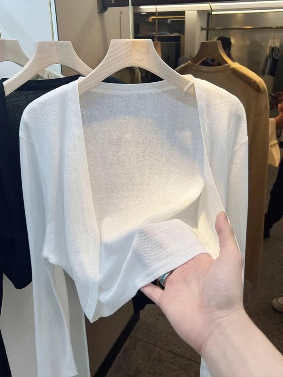 짧은 얼음 실크 니트 태양 보호 카디건 여성의 얇은 여름 서스펜더 스커트 계층화 된 거즈 자켓 에어컨 커버 업 title=짧은 얼음 실크 니트 태양 보호 카디건 여성의 얇은 여름 서스펜더 스커트 계층화 된 거즈 자켓 에어컨 커버 업 