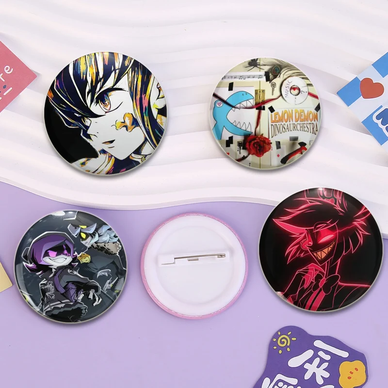 32/44/58mm 귀여운 애니메이션 시리즈 핀 재미 있은 고양이 너구리 배지 재미있는 만화 동물 브로치 배낭 의류 선물 액세서리