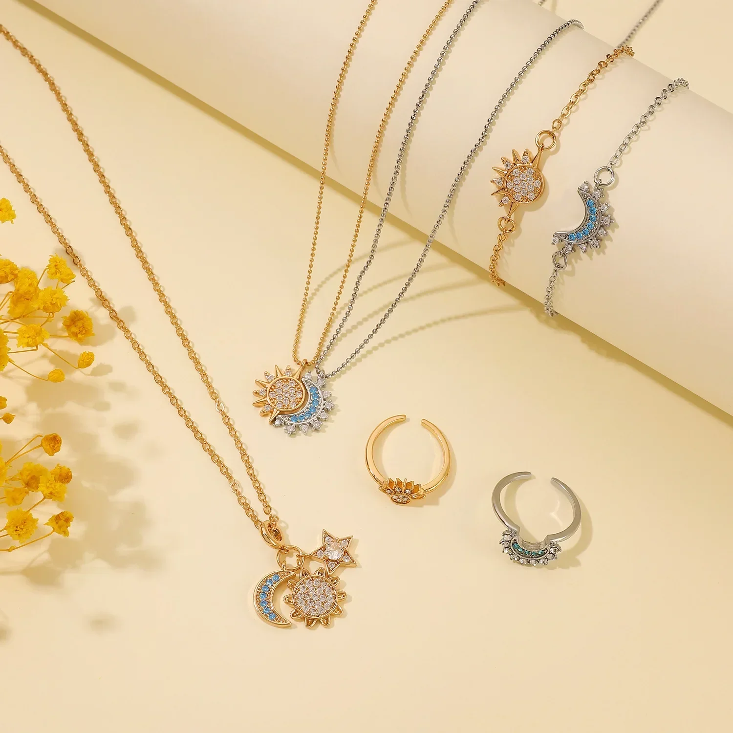 LATS 여성을위한 새로운 조정 가능한 쌓을 수있는 스파클링 문 썬 스타 반지 여자 커플 우아한 보석 세트 웨딩 파티 선물