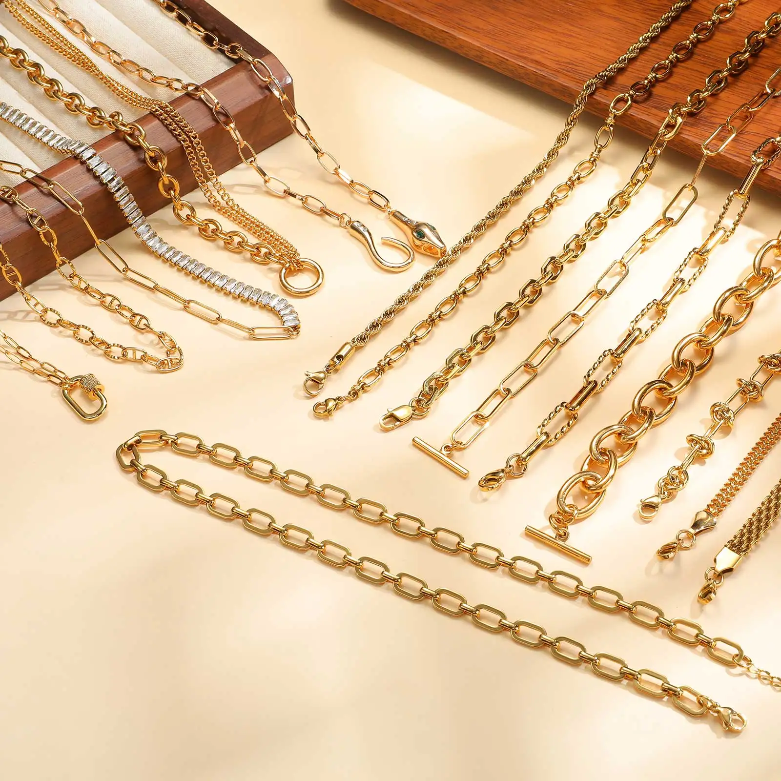 여성을위한 Chunky 골드 도금 링크 목걸이, 스테인레스 스틸 타원형 두꺼운 체인 초커 미니멀리스트 쥬얼리