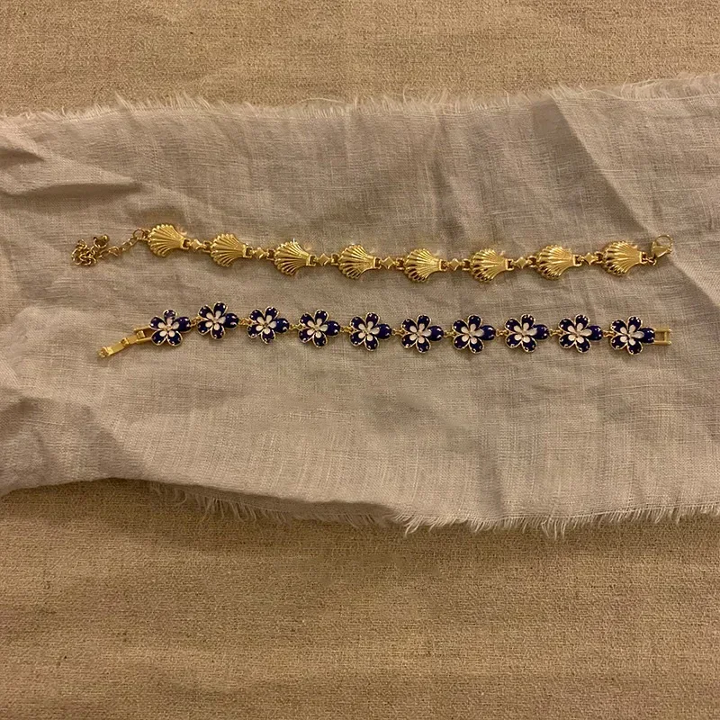 골든 쉘 레트로 꽃 여성용 팔찌 라이트 럭셔리 다목적 하이 엔드 독특한 디자인 여자 친구 액세서리 연회 쥬얼리