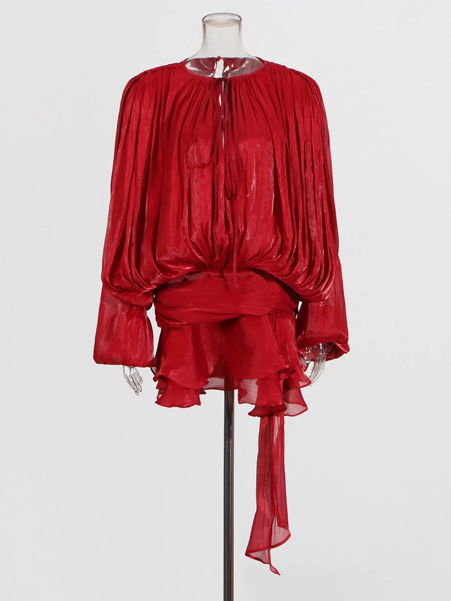 TWOTWINSTYLE 여성을위한 우아한 셔링 미니 드레스 라운드 넥 랜턴 긴 소매 높은 허리 기질 드레스 여성 패션