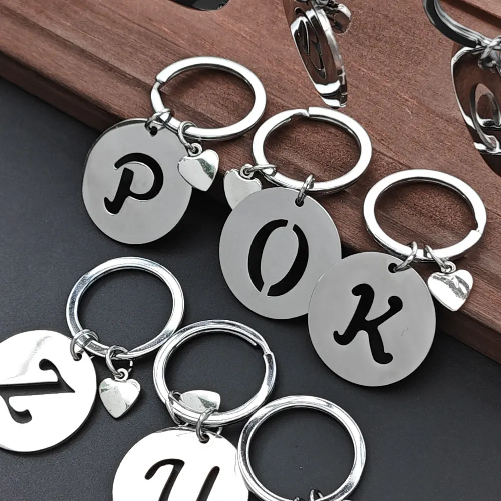 1PCS/2PCS 인기있는 A-Z 라운드 브랜드 스테인레스 스틸 키 체인 26 편지 열쇠 고리 펜던트 열쇠 고리 버클 체인 자동차 모토 선물