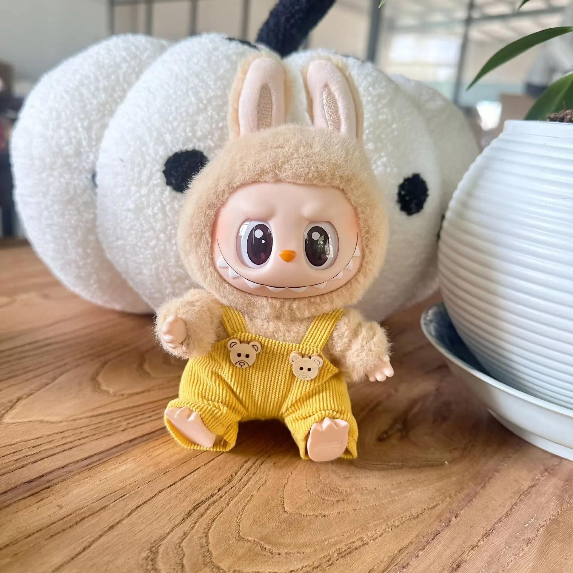 귀여운 미니 봉제 인형의 턱받이 바지 17cm Labubu I II 아이돌 인형 앉아 파티 의류 복장 액세서리 한국 Kpop Exo