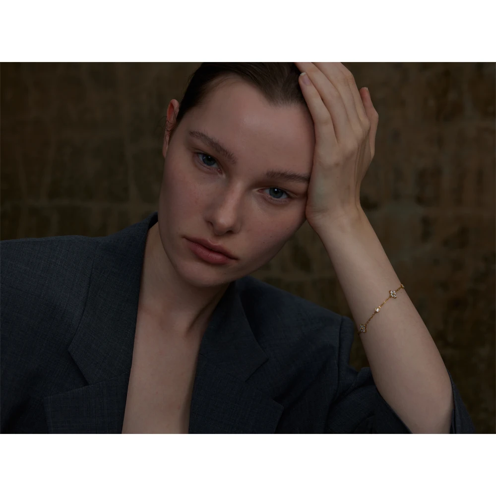 Yhpup 섬세한 큐빅 지르코니아 꽃 체인 얇은 팔찌 팔찌 스테인레스 스틸 녹 증거 사무실 숙녀 세련된 보석 새로운 선물