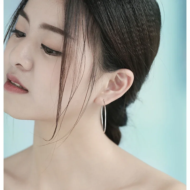 여자 100% 925 스털링 실버 후프 귀걸이 라운드 서클 루프 선물 상자 포장 간단한 실버 후프 귀걸이 피어싱