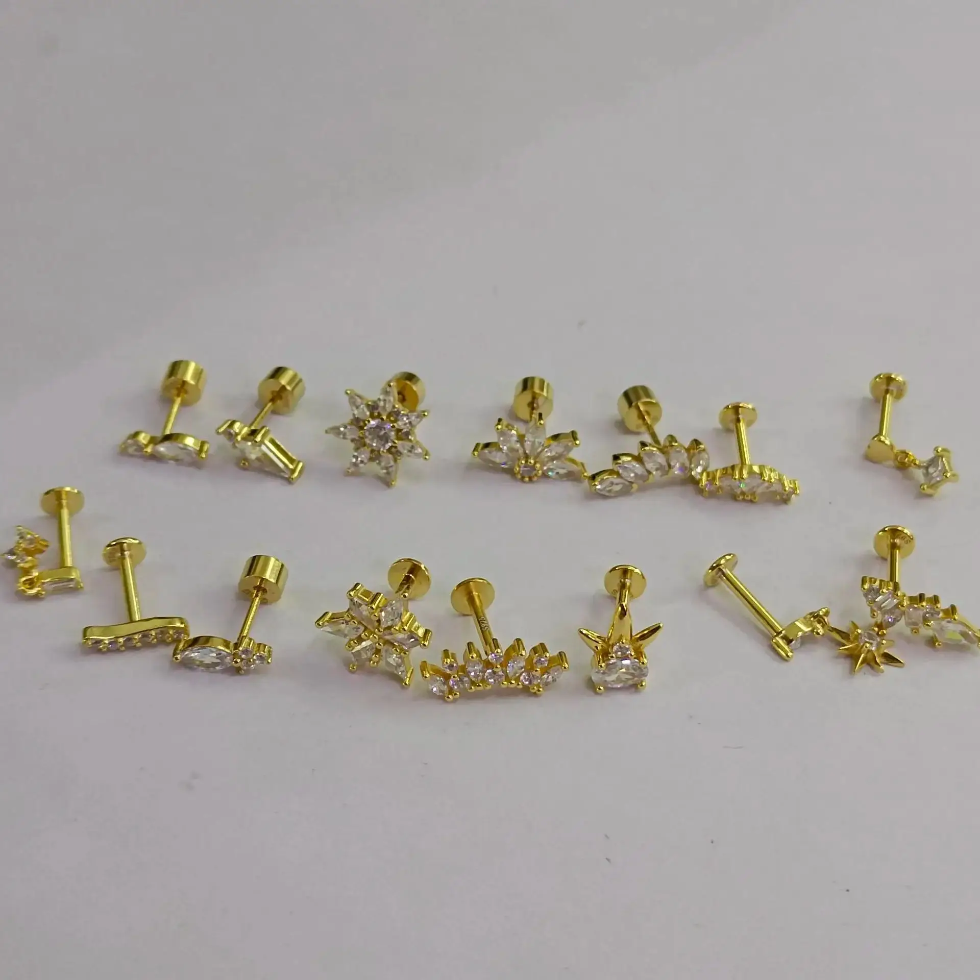 CANNER 1Pc 925 실버 부드러운 별 문 스터드 귀걸이 여성을위한 18K 골드 플랫 헤드 스레드 펑크 귀 뼈 Ins 파인 쥬얼리