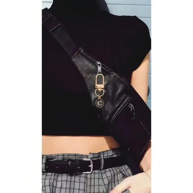 A-Z 편지 키 체인 이름 알파벳 열쇠 고리 금속 홀더 액세서리 열쇠 고리 여성 자동차 반지 펜던트 가방 매력 보석 Llaveros