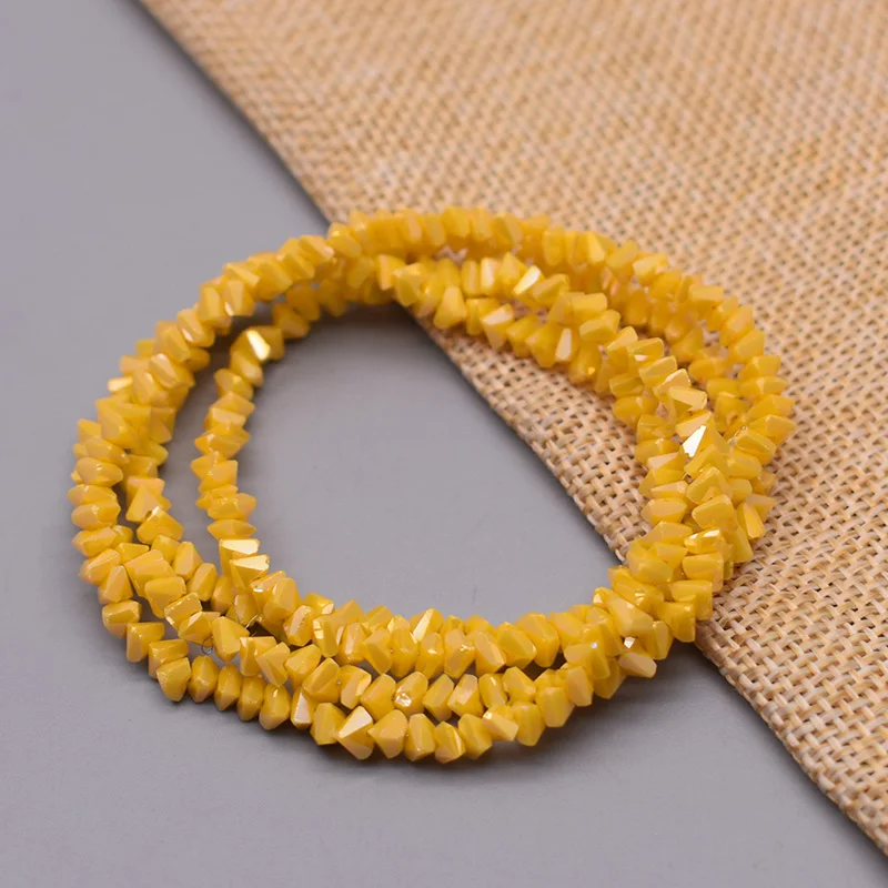 DIY 귀걸이 목걸이 제작용 삼각형 크리스탈 비즈, 느슨한 크리스탈 유리 비즈, 45 색 고품질, 4mm, 130 개