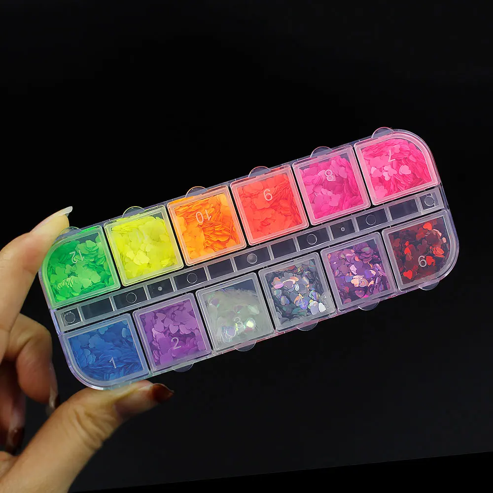 재미를 위해 여러 스타일 혼합 장식 조각 에폭시 수지 금형 필러에 대한 반짝이 조각 DIY 네일 장식 장식 조각 보석 Accessorie