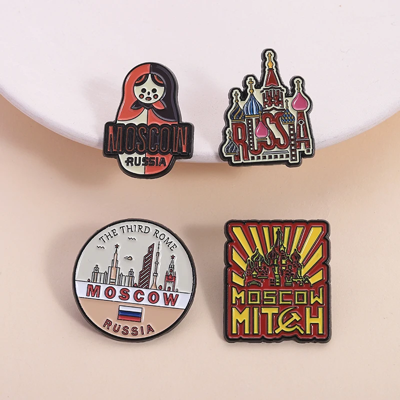 러시아 관세 및 전통 에나멜 핀 러시아 중첩 인형 카잔 모스크바 금속 브로치 옷깃 배지 친구를위한 보석 선물