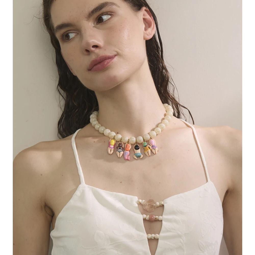 Yhpup 세련된 독특한 수제 보석 유리 모조 스톤 비즈 체인 수지 비키니 인형 드롭 크리 에이 티브 목걸이 액세서리