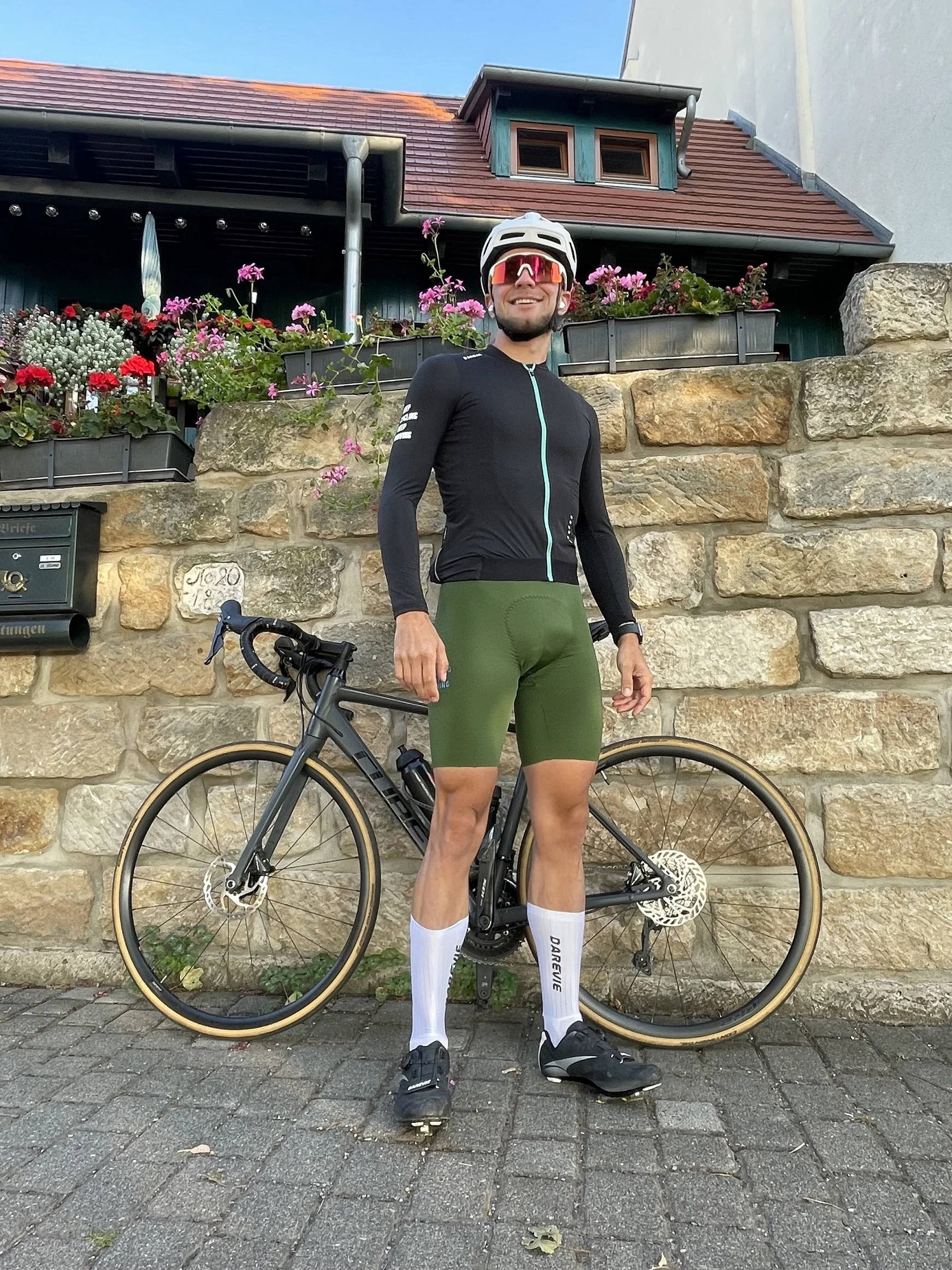 DAREVIE UV 방지 프로라인 사이클링 저지, SPF 50 +, 미끄럼 방지, 남성 사이클링 Maillot, 쿨 테크놀로지, 빠르게 건조되는 여성 의류