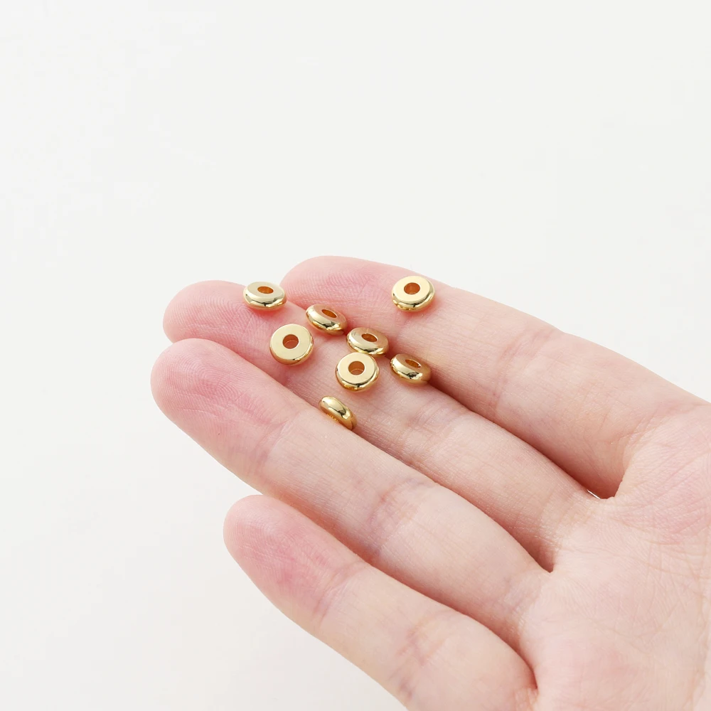 50 개/몫 14K/18K 골드 컬러 도금 황동 4mm 5mm 6mm 라운드 스페이서 비즈 DIY 쥬얼리 액세서리에 대 한 플랫 팔찌 비즈