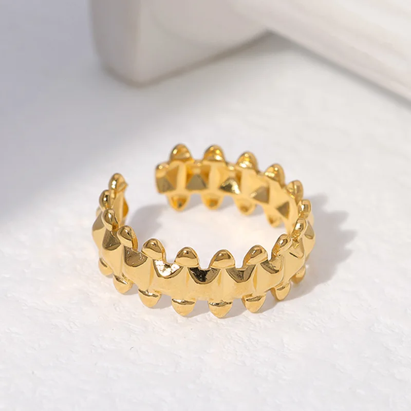 LATS 여성을위한 빈티지 스테인레스 스틸 총알 반지 골드 컬러 기하학 반지 펑크 쥬얼리 힙합 파티 쥬얼리 선물 Anillos