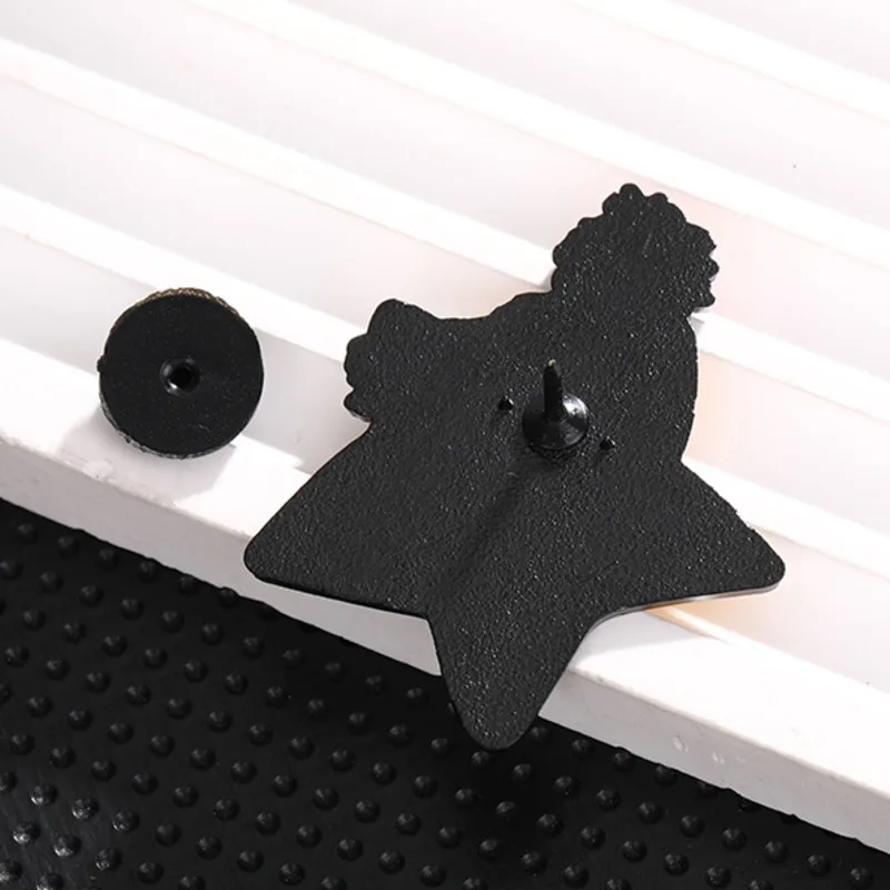 만화 애니메이션 어린 왕자 금속 배지 에나멜 문 스타 종이 보트 고래 우주 브로치 옷깃 핀 배낭 모자 액세서리