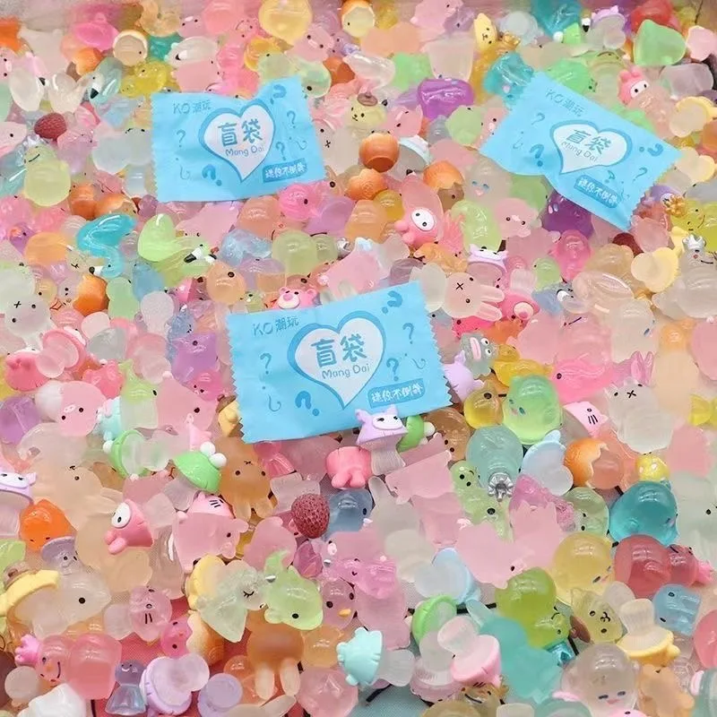 5/20/40pcs 빛나는 동물 블라인드 가방 미니 블라인드 박스 장난감 귀여운 시뮬레이션 동물 모델 어린이 선물 서프라이즈 블라인드 가방 무작위