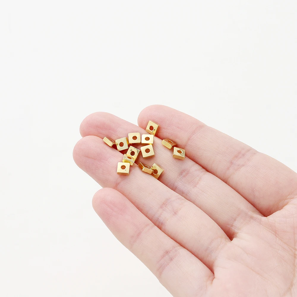 30-100Pcs 14K/18K 골드 컬러 도금 황동 2/3/4mm 플랫 스퀘어 스페이서 구슬 DIY 팔찌 목걸이 쥬얼리 액세서리 만들기
