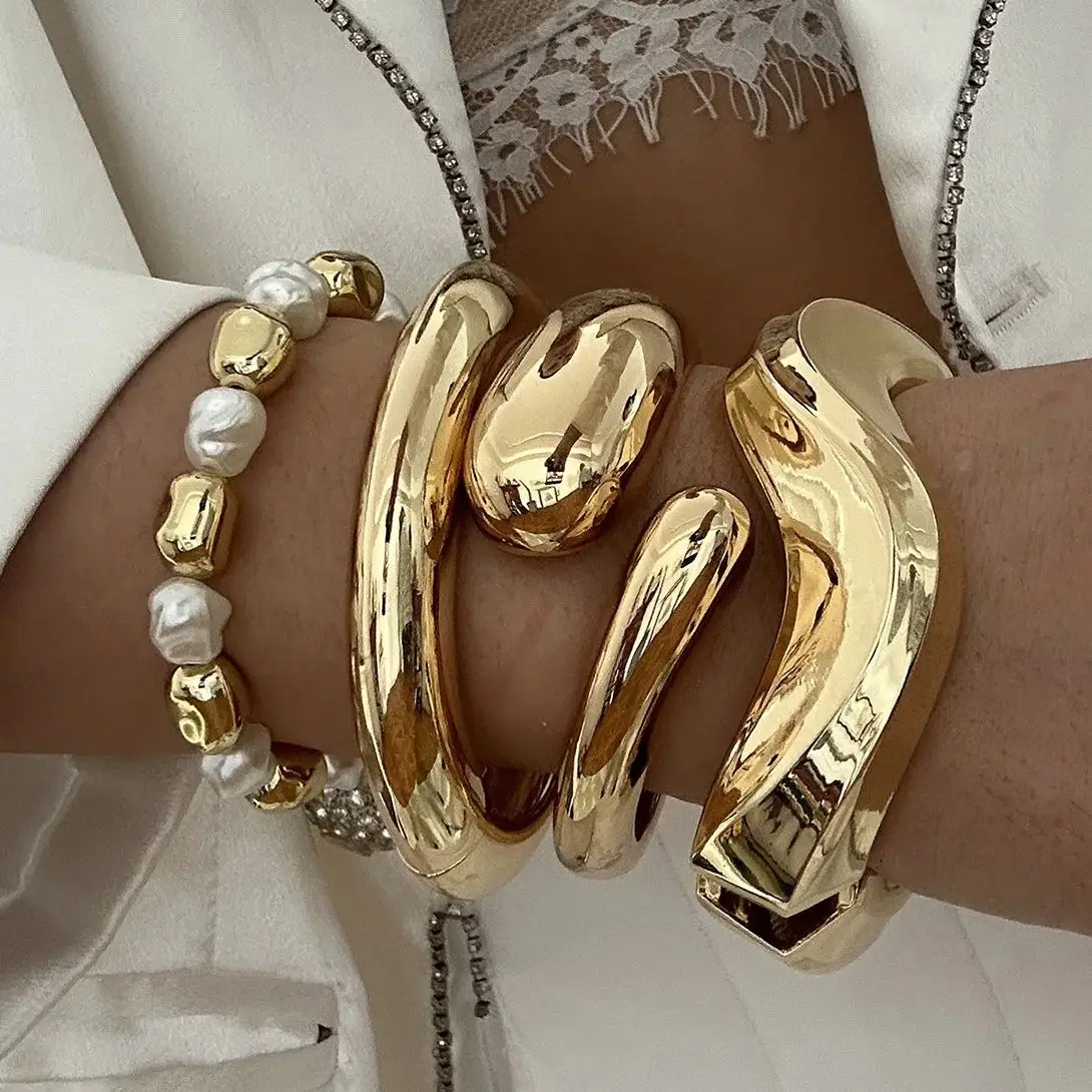 빈티지 금속 웨이브 트위스트 여성을위한 부드러운 불규칙한 팔찌 과장된 기하학 Chunky 커프 팔찌 힙합 펑크 쥬얼리 title=빈티지 금속 웨이브 트위스트 여성을위한 부드러운 불규칙한 팔찌 과장된 기하학 Chunky 커프 팔찌 힙합 펑크 쥬얼리