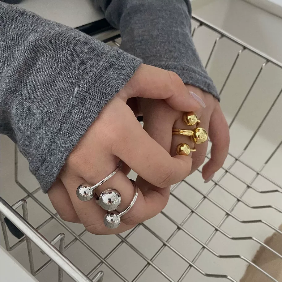 과장 펑크 금속 성격 불규칙한 3 레이어 디자인 여성을위한 공 모양의 반지 패션 간단한 조절 반지 선물