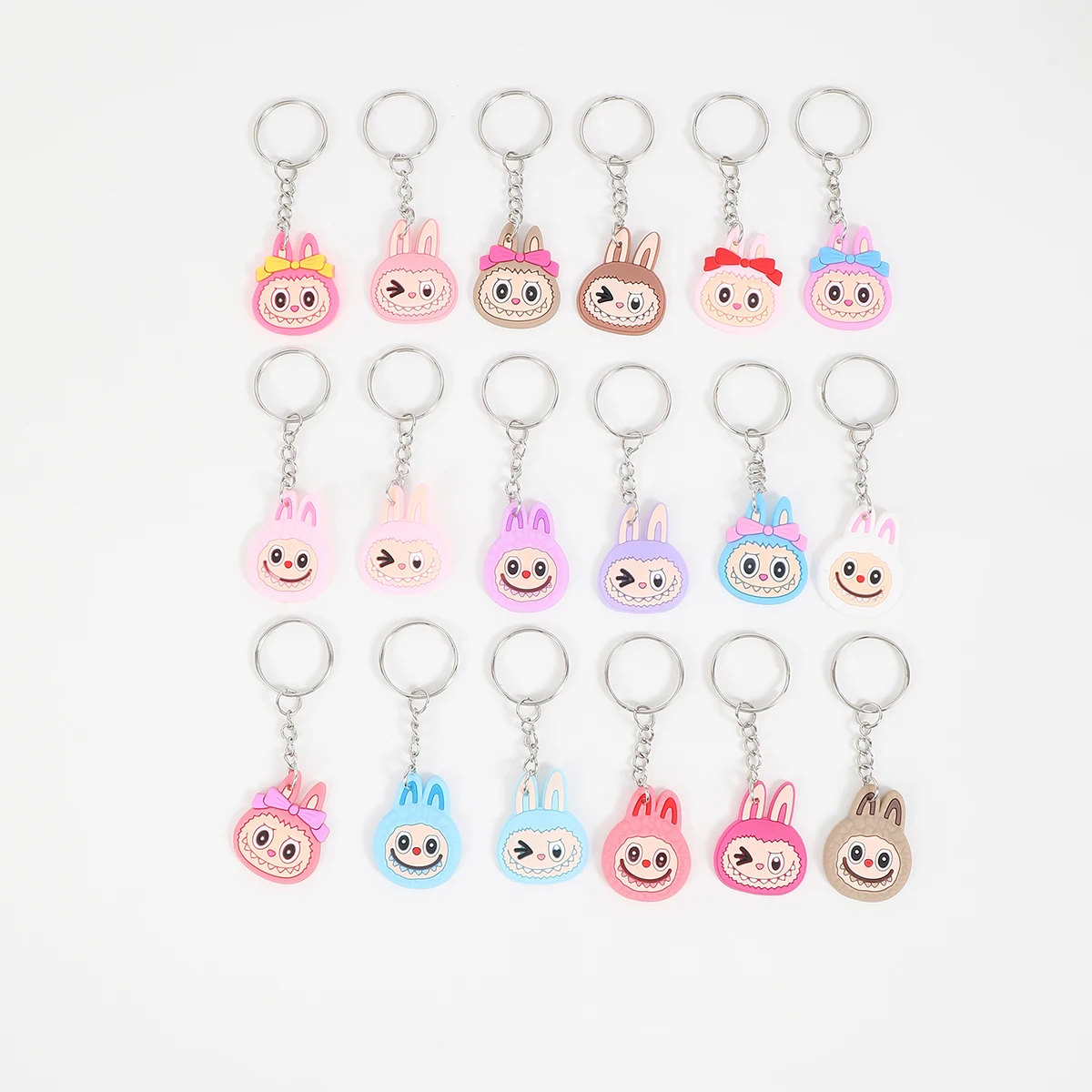 PVC 만화 토끼 머리 열쇠 고리, 귀여운 열쇠 고리, 학교 선물, 파티, 휴일 작은 선물, 18 개 title=PVC 만화 토끼 머리 열쇠 고리, 귀여운 열쇠 고리, 학교 선물, 파티, 휴일 작은 선물, 18 개