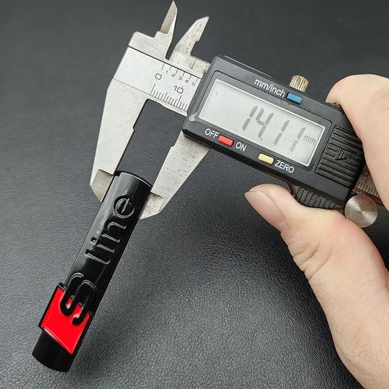 2pcs 3D 금속 Sline 로고 S 라인 엠블럼 자동차 펜더 배지 스티커 아우디 A1 A2 A3 A4 A5 A6 A7 Q2 Q3 Q5 Q7 SQ5 RS5 TT 액세서리